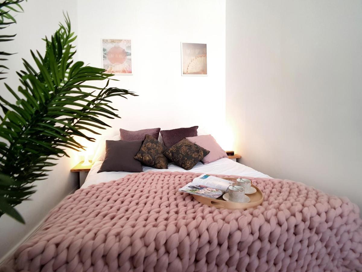Apartament Litevski Deluxe Люблин Экстерьер фото